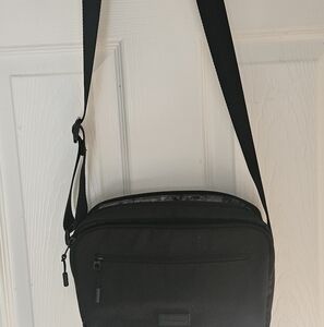 Vera Bradley Cross Body Bag